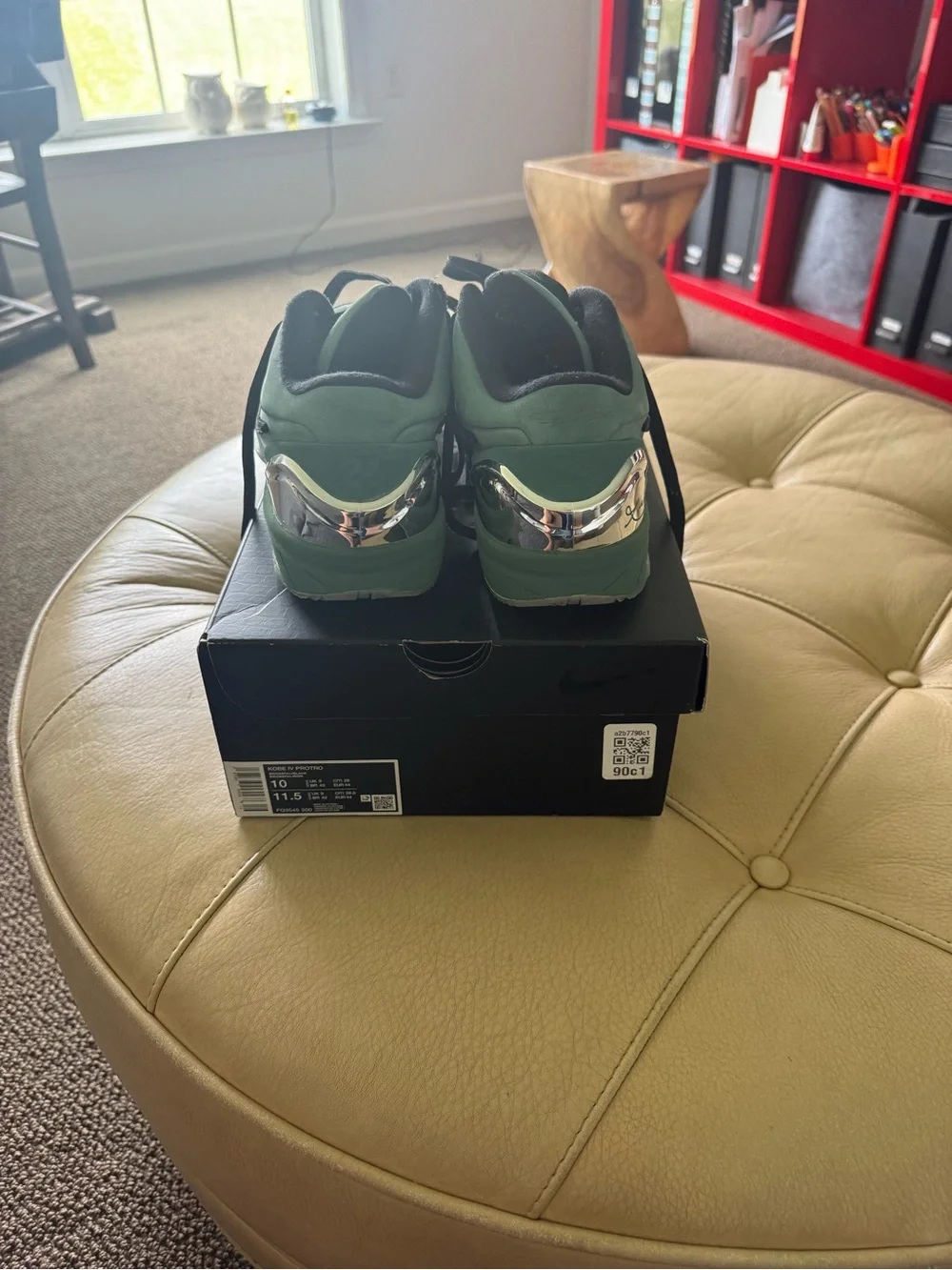Nike Kobe 4 Girl Dad - Size 10